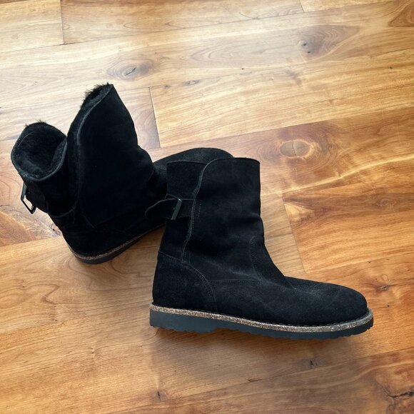 Birkenstock Shoes - New** Birkenstock Uppsala shearling black boots